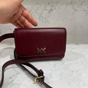 Michael kors belt bag